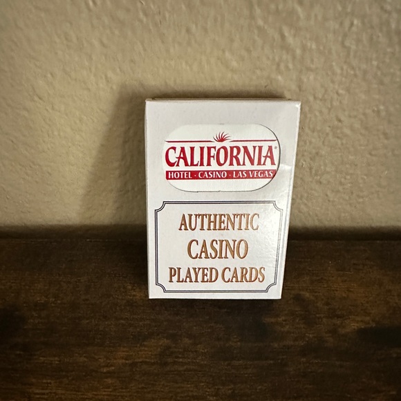 Downtown Las Vegas Hotel Casino Playing Cards - Picture 5 of 8